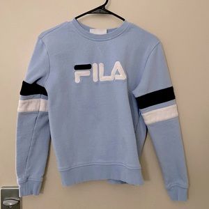 2/$30 nwot light blue fila blue and white striped crewneck